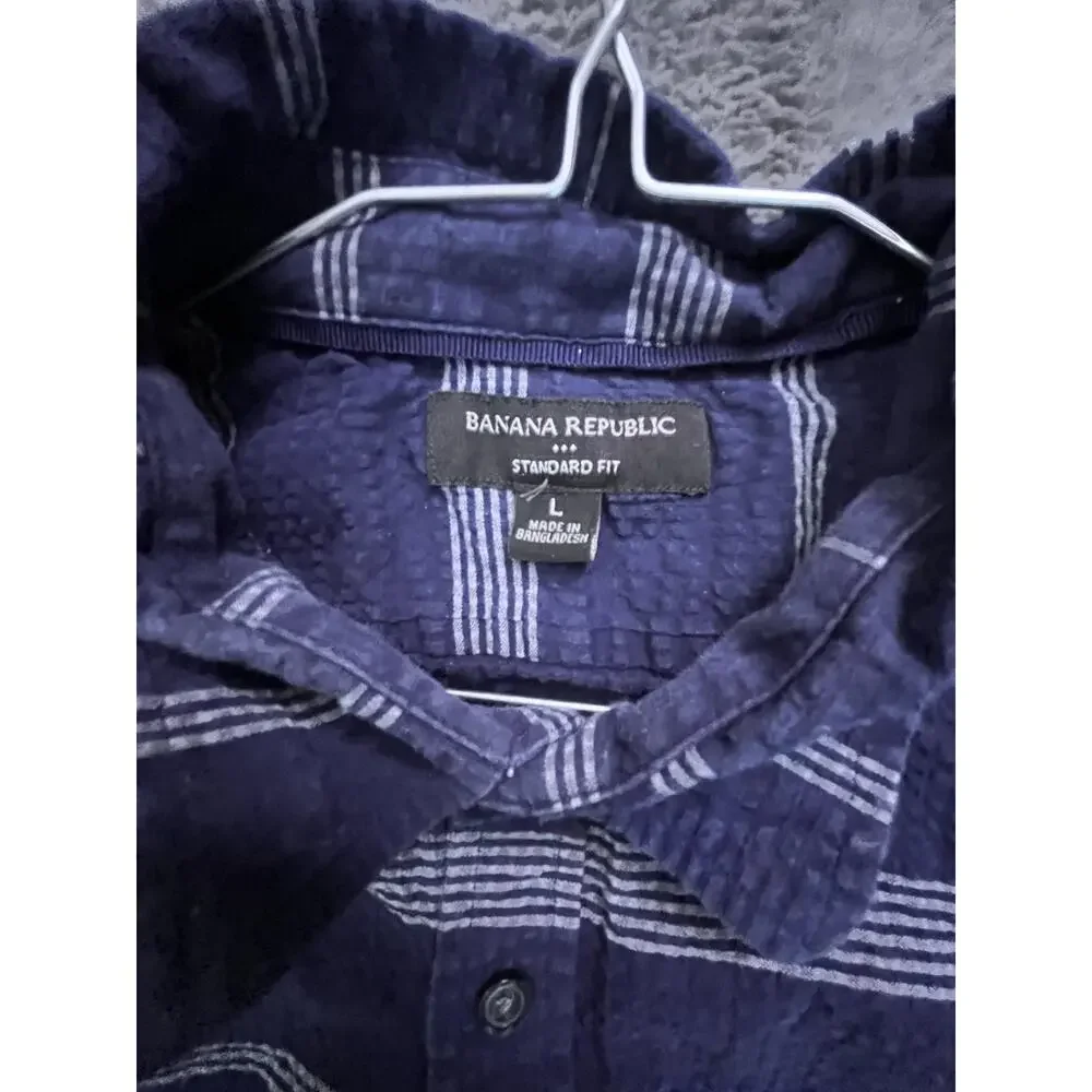 Banana Republic Seersucker Shirt Mens Large Blue Striped Short Sleeve Button Up